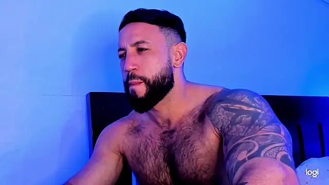 Snapshot of BradLeon_ chatting on 03/23/25, 06:05 BradLeon online show from 03/23/25, 06:05