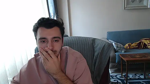 handsomeee04 online show from 10/23/25, 12:48