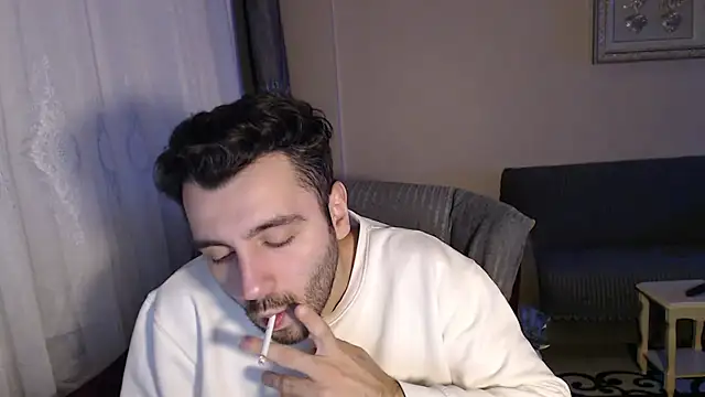 handsomeee04 online show from 11/25/25, 11:05