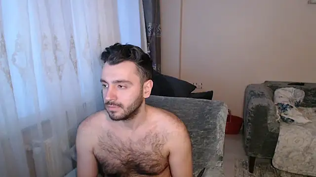 Snapshot of handsomeee04 chatting on 05/03/26, 05:05 handsomeee04 online show from 05/03/26, 05:05