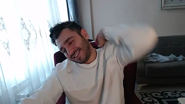 handsomeee04 online show from 12/20/25, 06:27