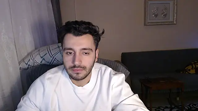 handsomeee04 online show from 11/19/25, 10:10