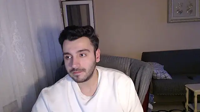 handsomeee04 online show from 11/24/25, 11:05