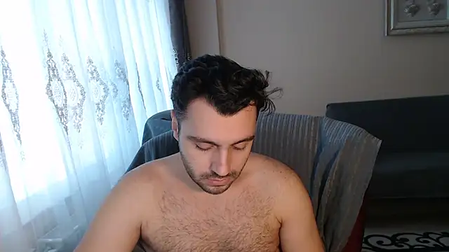 handsomeee04 online show from 12/18/25, 05:56