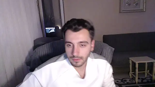 Snapshot of handsomeee04 chatting on 10/02/25, 10:02 handsomeee04 online show from 10/02/25, 10:02