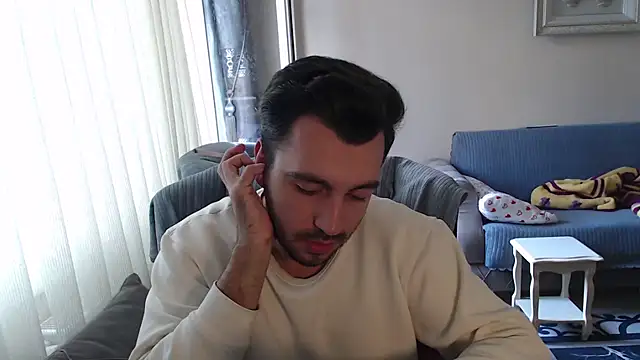 handsomeee04 online show from 10/25/25, 01:01