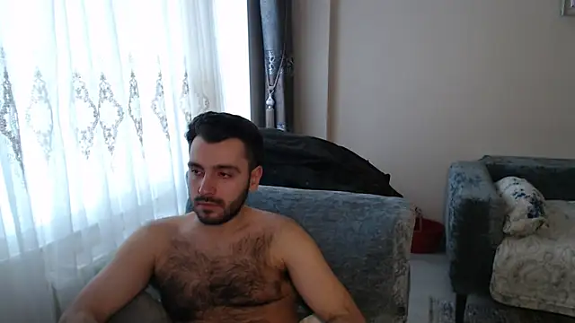 Snapshot of handsomeee04 chatting on 05/03/26, 05:01 handsomeee04 online show from 05/03/26, 05:01