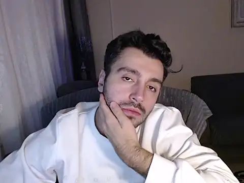 handsomeee04 online show from 12/01/25, 10:32