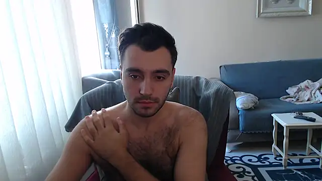 Snapshot of handsomeee04 chatting on 09/18/25, 06:27 handsomeee04 online show from 09/18/25, 06:27