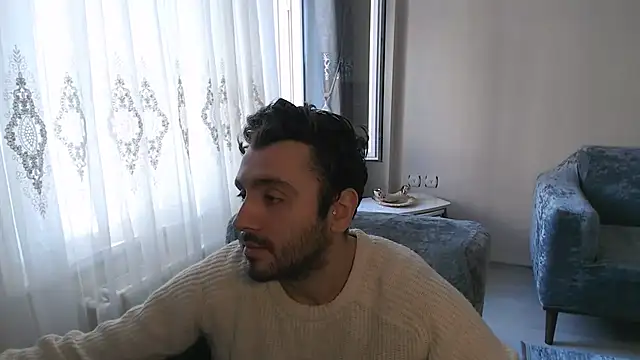 Snapshot of handsomeee04 chatting on 04/19/26, 02:51 handsomeee04 online show from 04/19/26, 02:51