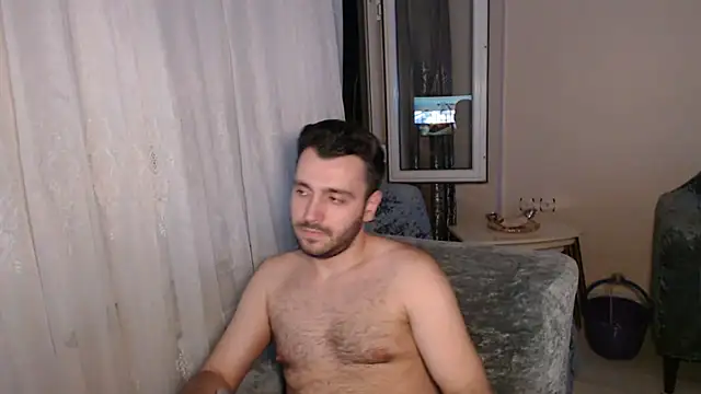 Snapshot of handsomeee04 chatting on 07/01/26, 10:21 handsomeee04 online show from 07/01/26, 10:21