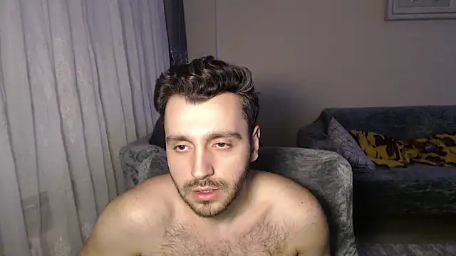 handsomeee04 online show from 03/01/26, 09:37