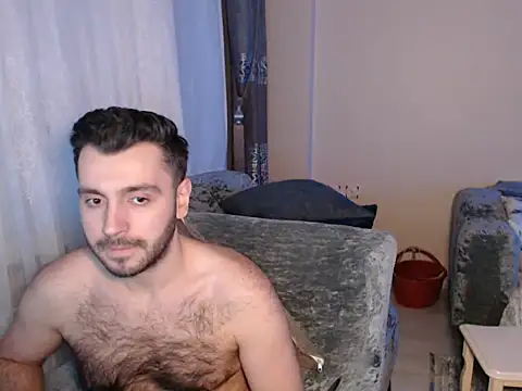Snapshot of handsomeee04 chatting on 04/29/26, 10:38 handsomeee04 online show from 04/29/26, 10:38