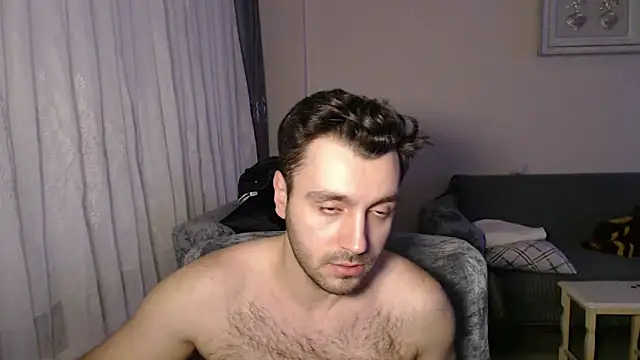 handsomeee04 online show from 03/04/26, 10:17