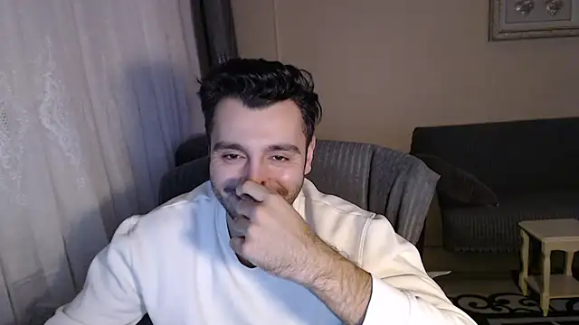 handsomeee04 online show from 11/22/25, 10:19