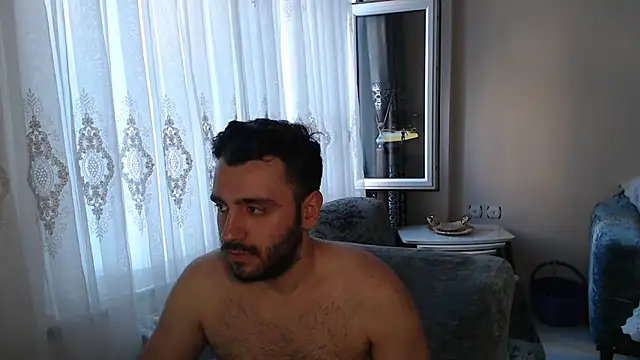 Snapshot of handsomeee04 chatting on 06/25/26, 05:07 handsomeee04 online show from 06/25/26, 05:07
