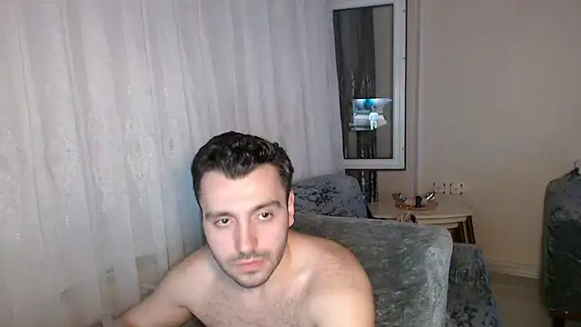 Snapshot of handsomeee04 chatting on 06/26/26, 10:04 handsomeee04 online show from 06/26/26, 10:04