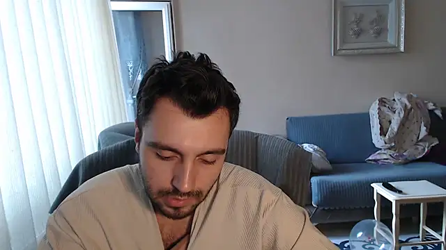 Snapshot of handsomeee04 chatting on 10/06/25, 02:51 handsomeee04 online show from 10/06/25, 02:51