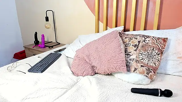 Nicole Angels  online show from 03/13/26, 08:36