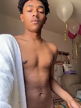 Boy cock18 online show from 05/22/26, 04:27