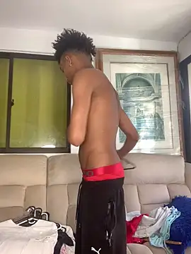 Boy cock18 online show from 11/07/25, 12:31