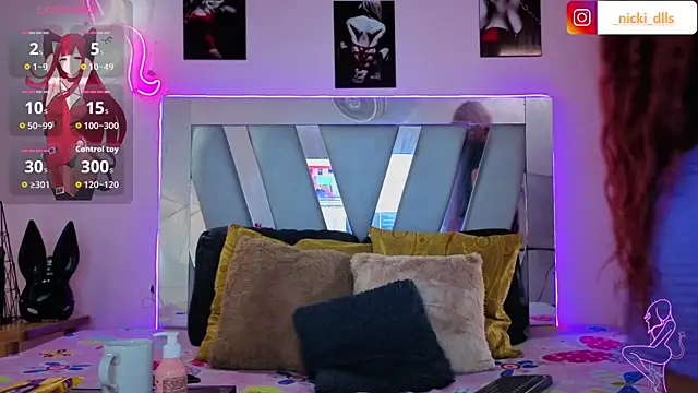 Snapshot of supradoll chatting on 10/28/25, 02:38 supradoll online show from 10/28/25, 02:38