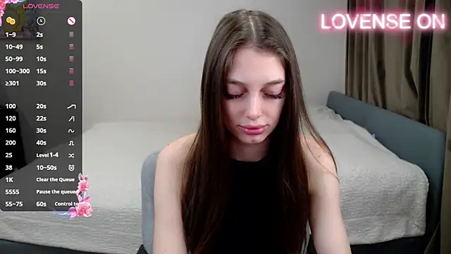 Snapshot of Cherry_air chatting on 02/20/25, 01:51 Cherry air online show from 02/20/25, 01:51