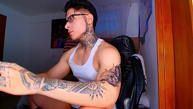 DennisWalkerr online show from 11/20/25, 10:42