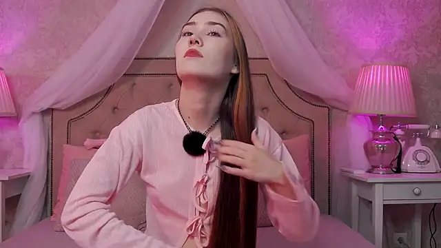 SashaMeow online show from 10/18/25, 04:31