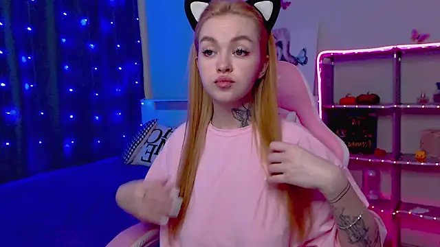 Snapshot of Naughty_Mable chatting on 03/23/25, 07:31 Naughty Mable online show from 03/23/25, 07:31