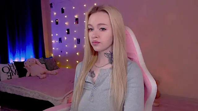 Snapshot of Naughty_Mable chatting on 06/05/26, 12:59 Naughty Mable online show from 06/05/26, 12:59