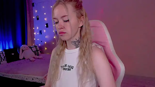 Snapshot of Naughty_Mable chatting on 07/05/26, 11:44 Naughty Mable online show from 07/05/26, 11:44
