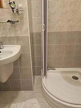 koudelka2322 online show from 12/22/25, 10:43