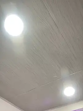 mia18 queen online show from 12/27/24, 08:02