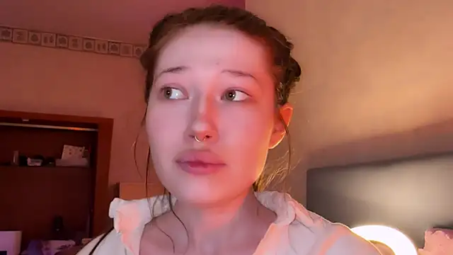 eva varnerr online show from 06/03/26, 01:28