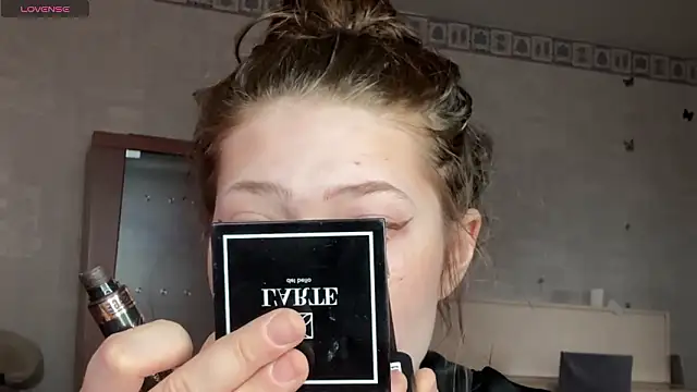 eva varnerr online show from 03/05/26, 02:35