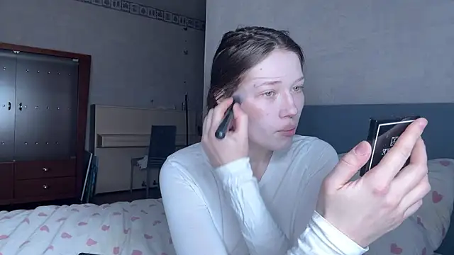 eva varnerr online show from 02/19/26, 02:47