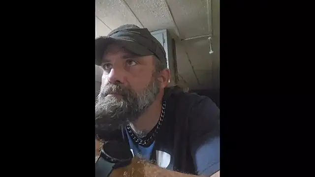 Snapshot of zaneporter46 chatting on 10/12/25, 12:23 zaneporter46 online show from 10/12/25, 12:23