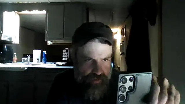 Snapshot of zaneporter46 chatting on 10/18/25, 01:51 zaneporter46 online show from 10/18/25, 01:51