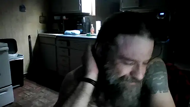 Snapshot of zaneporter46 chatting on 10/13/25, 01:56 zaneporter46 online show from 10/13/25, 01:56