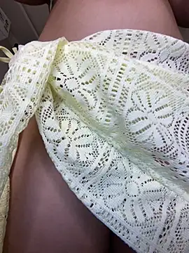 Snapshot of ahista chatting on 04/15/26, 05:06 ahista online show from 04/15/26, 05:06