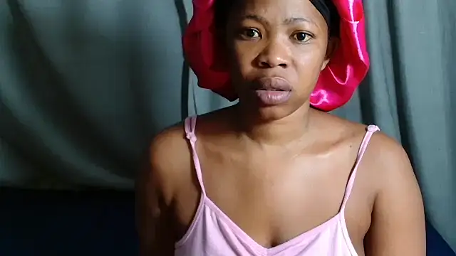 EROTIC BARBIE28 online show from 04/16/26, 04:57