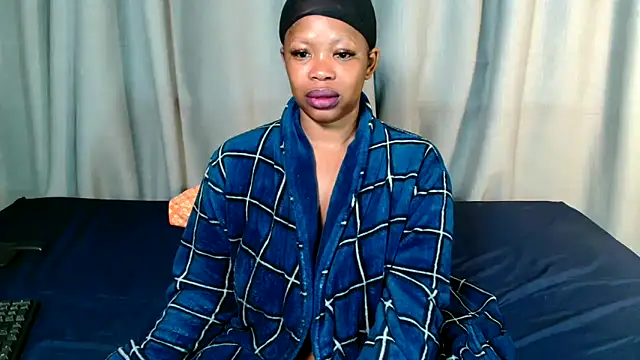 EROTIC BARBIE28 online show from 03/10/26, 04:00