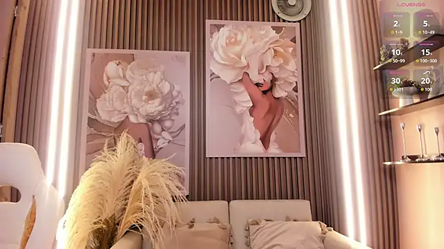 Daphne Fox  online show from 11/26/25, 03:28