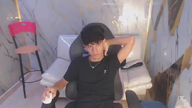 andy dan18 online show from 10/16/25, 04:37