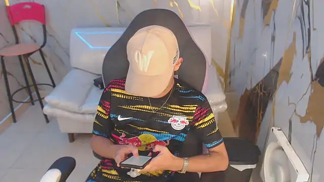 andy dan18 online show from 10/22/25, 02:16