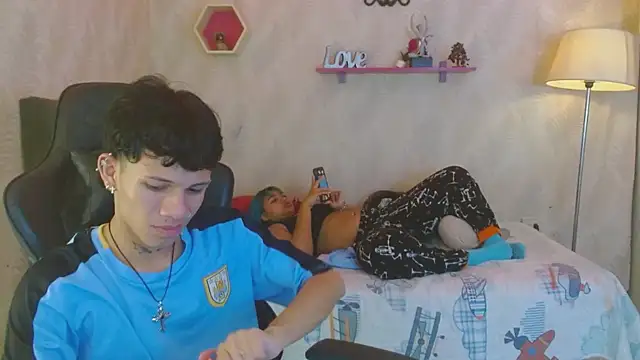 andy dan18 online show from 11/11/25, 04:13