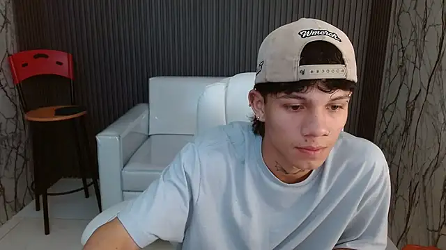 andy dan18 online show from 10/23/25, 03:43