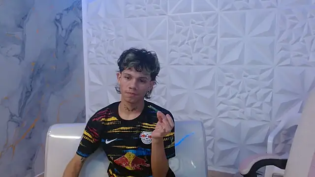 andy dan18 online show from 04/15/26, 08:31