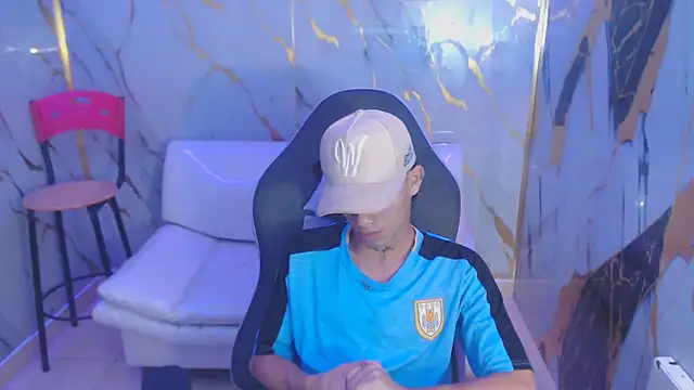 andy dan18 online show from 10/09/25, 02:50